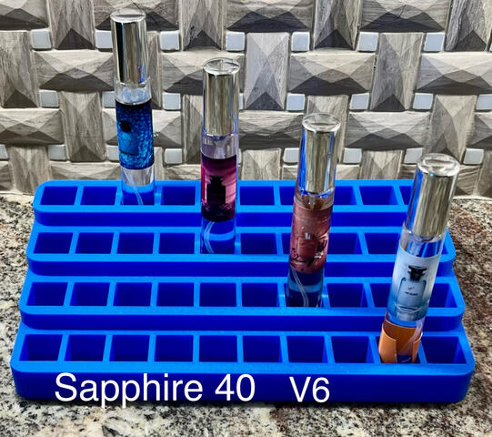 holds 40 10mL bottles